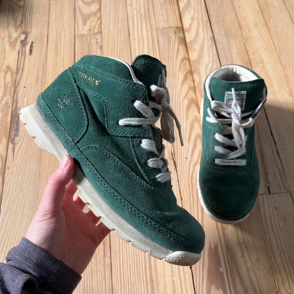 Timberland Suede Mid Top Boots Youth 6 Green Lace Up 30991M Embossed Logo